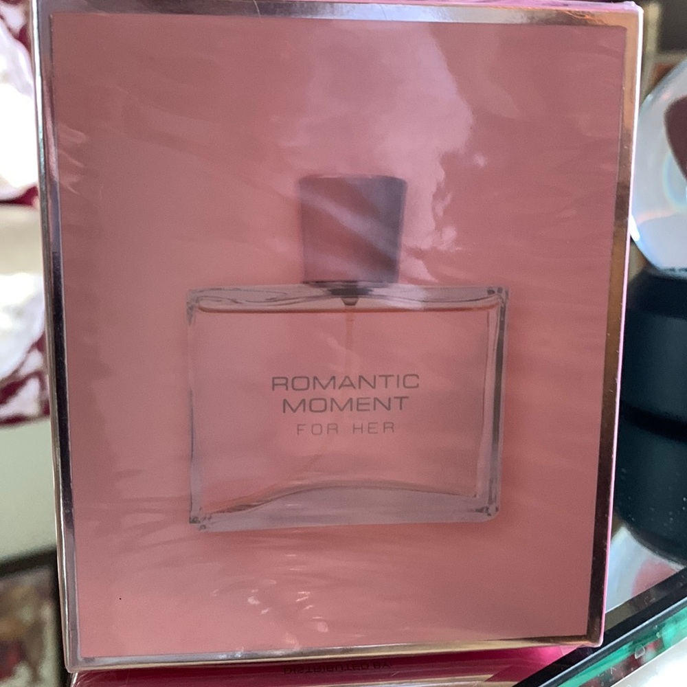 Romantic Moment for her fragrance